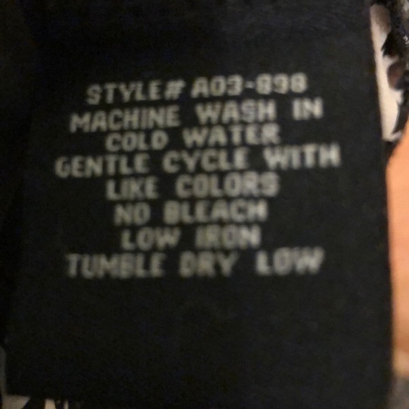 .Séduction Black blouse with skulls - Picture 7 of 8